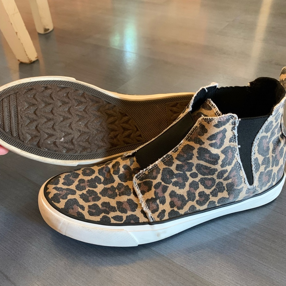 Gypsy Jazz Leopard Canvas Slip-Ons
